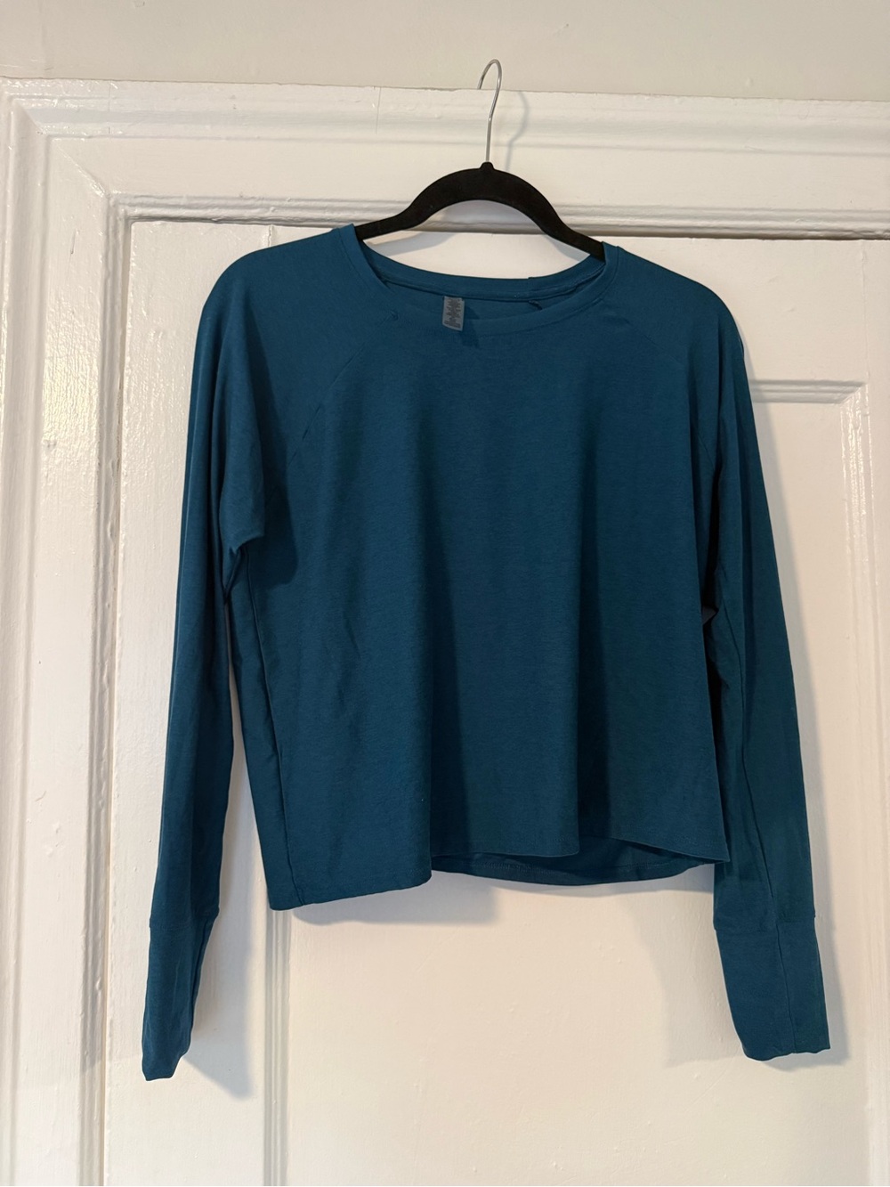 Beyond Yoga Long Sleeve Crewneck Top in Teal Blue